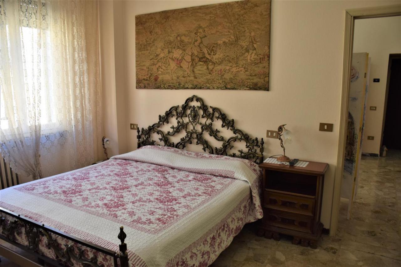 La Lanterna Di Lida E Beppe Pise